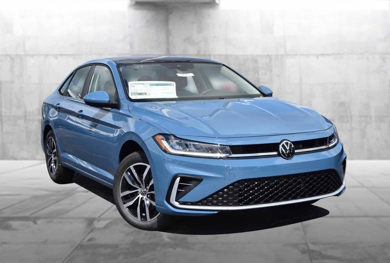 Volkswagen Jetta Vehicle Image 02