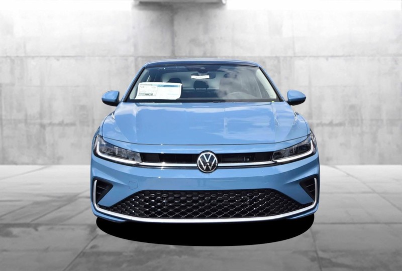 Volkswagen Jetta Vehicle Image 04