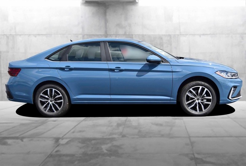 Volkswagen Jetta Vehicle Image 05