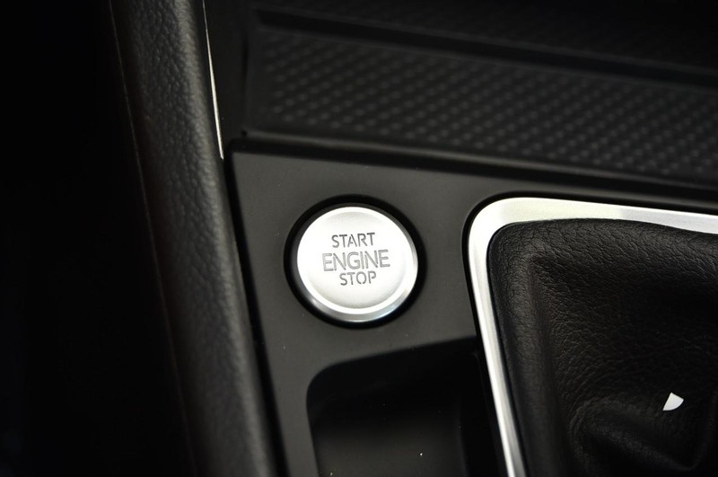 Volkswagen Jetta Vehicle Image 17