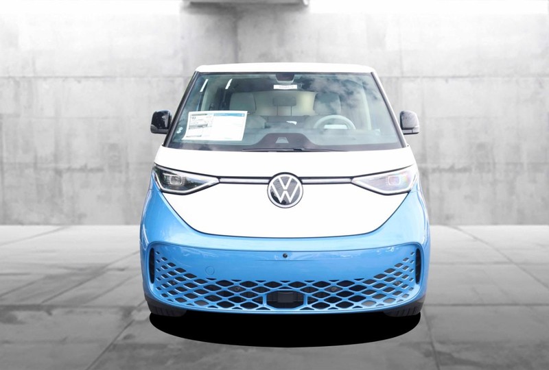 Volkswagen ID BUZZ Vehicle Image 04