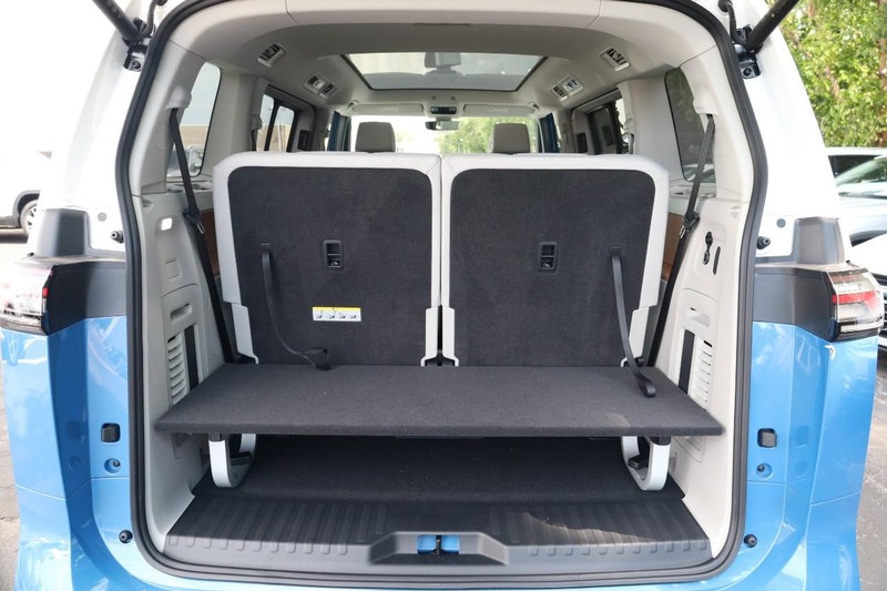 Volkswagen ID BUZZ Vehicle Image 07