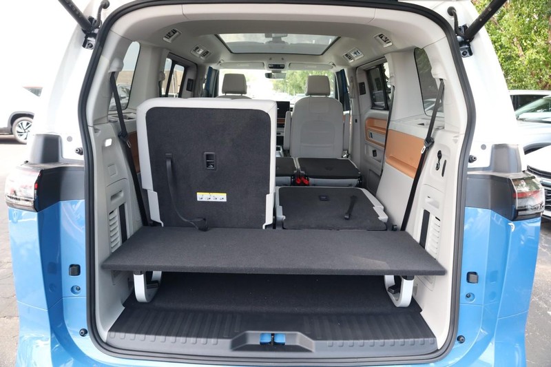 Volkswagen ID BUZZ Vehicle Image 08