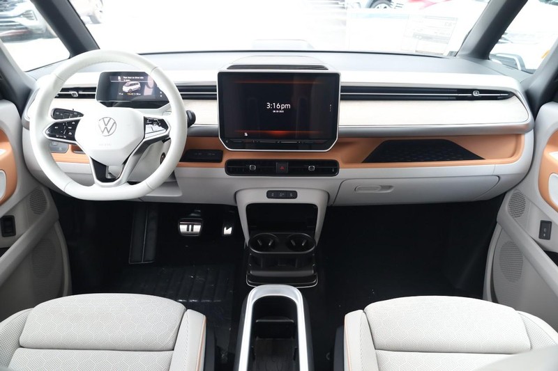Volkswagen ID BUZZ Vehicle Image 27