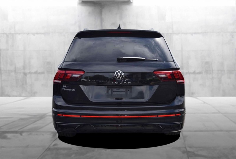 Volkswagen Tiguan Vehicle Image 06