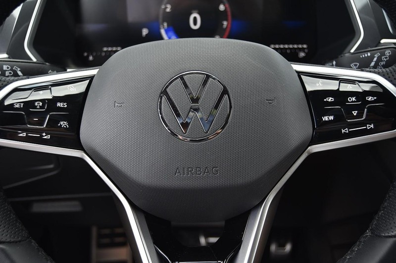 Volkswagen Tiguan Vehicle Image 18