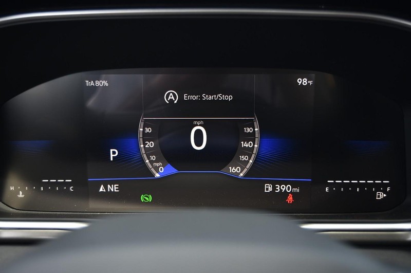 Volkswagen Taos Vehicle Image 11