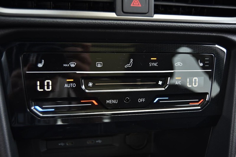 Volkswagen Taos Vehicle Image 14