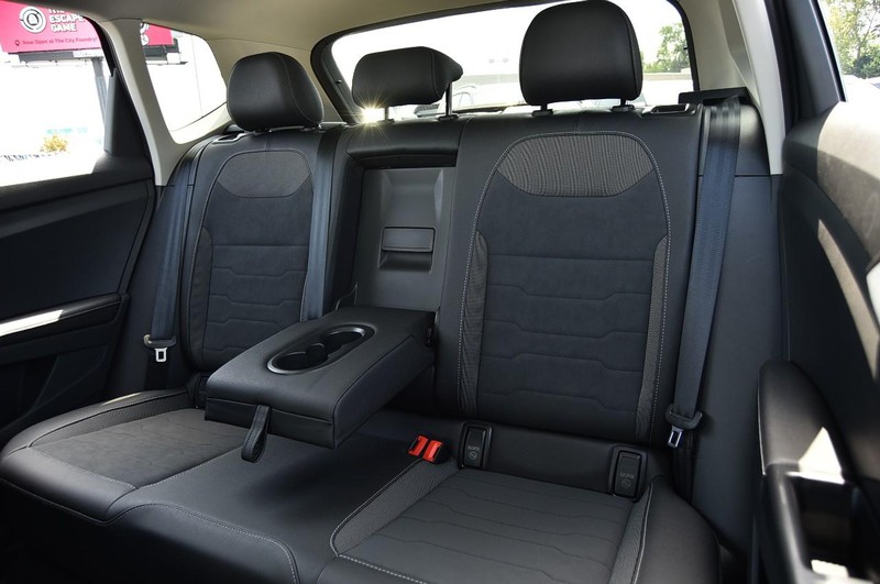 Volkswagen Taos Vehicle Image 22