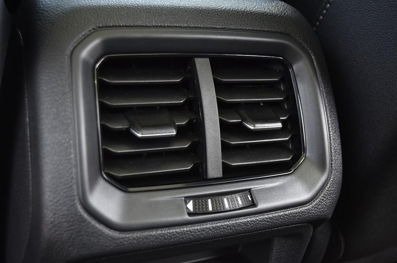 Volkswagen Taos Vehicle Image 23