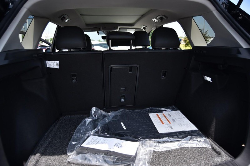 Volkswagen Taos Vehicle Image 25