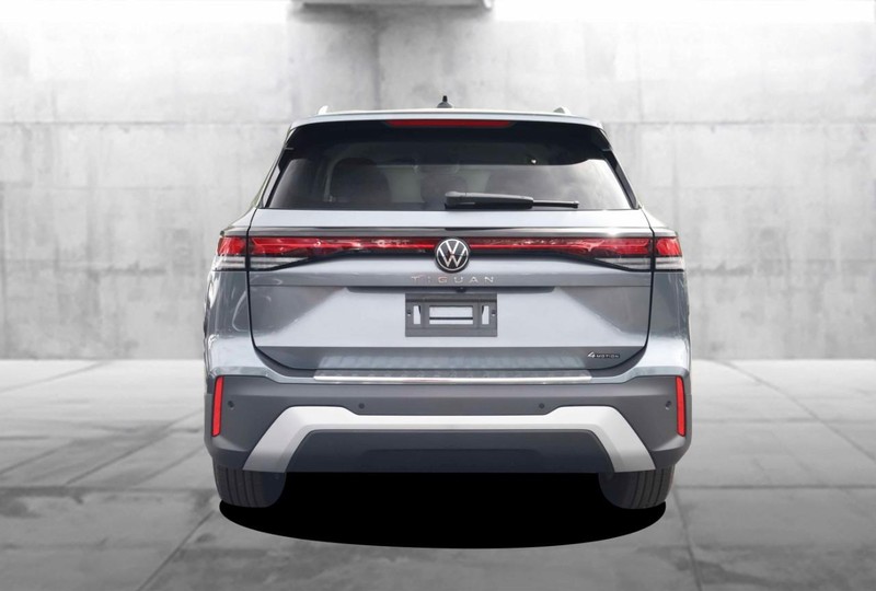 Volkswagen Tiguan Vehicle Image 06