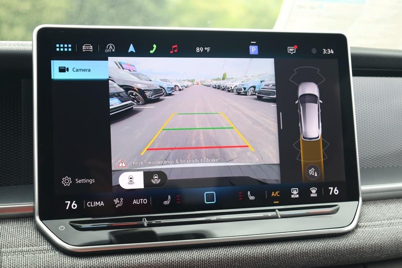 Volkswagen Tiguan Vehicle Image 12