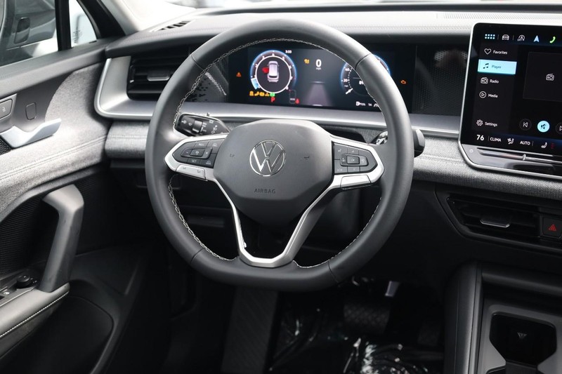 Volkswagen Tiguan Vehicle Image 22