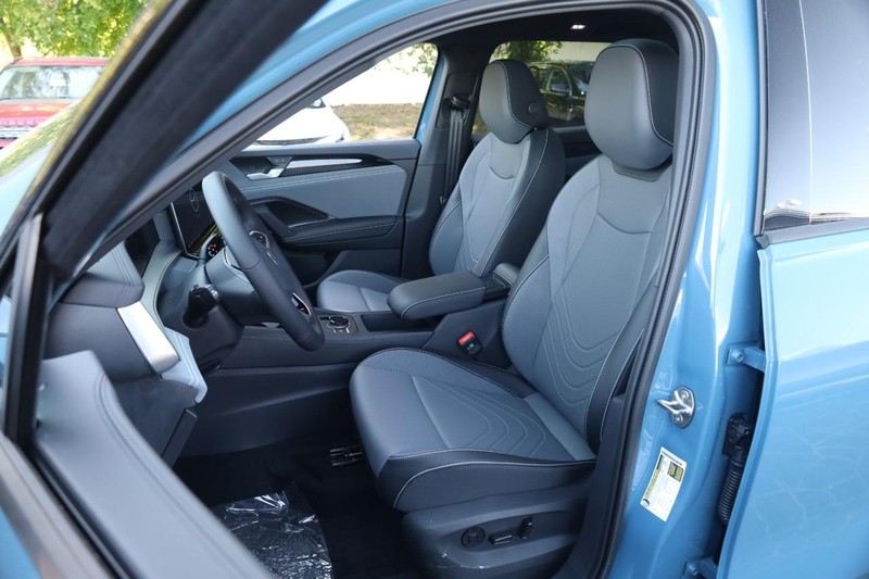 Volkswagen Tiguan Vehicle Image 08