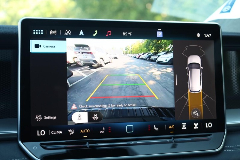 Volkswagen Tiguan Vehicle Image 14