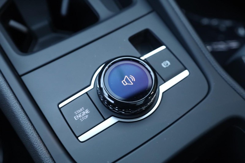 Volkswagen Tiguan Vehicle Image 16