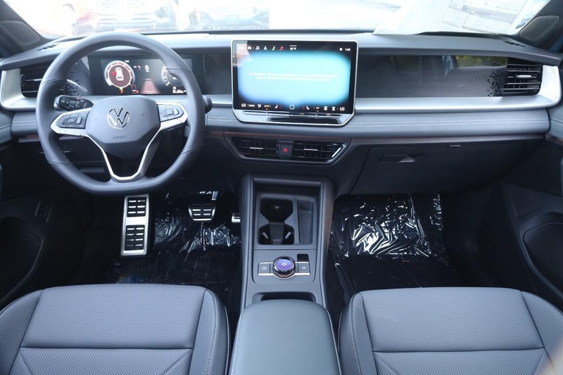 Volkswagen Tiguan Vehicle Image 23