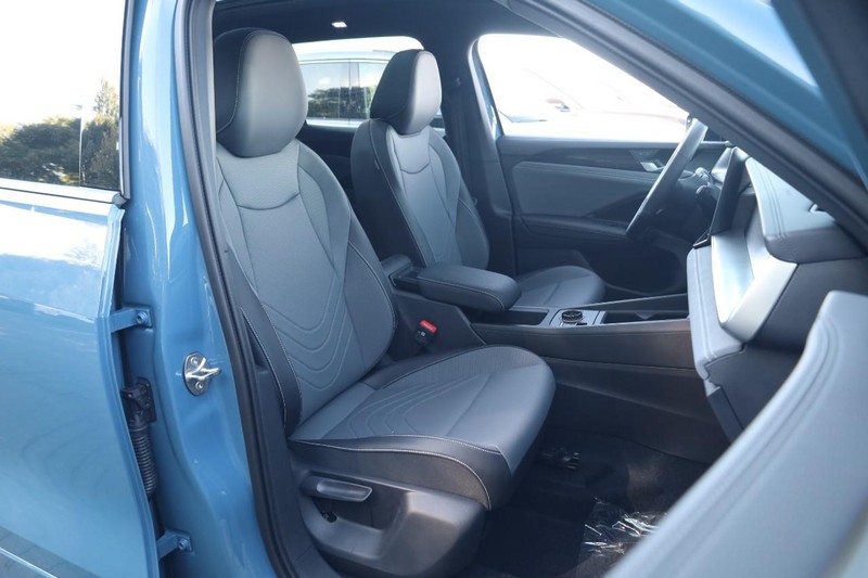 Volkswagen Tiguan Vehicle Image 25