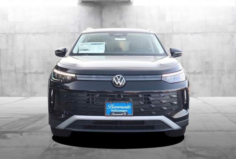 Volkswagen Tiguan Vehicle Image 04