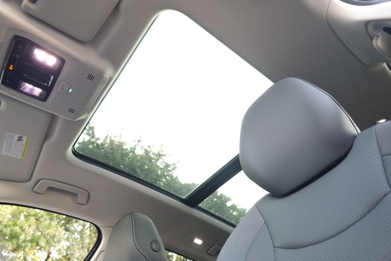 Volkswagen Tiguan Vehicle Image 09