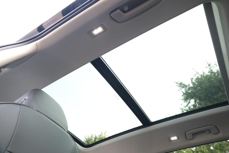 Volkswagen Tiguan Vehicle Image 10