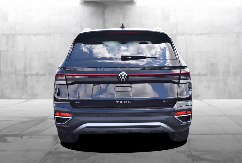 Volkswagen Taos Vehicle Image 06