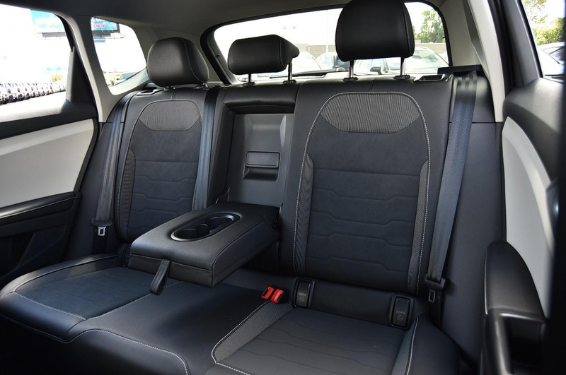 Volkswagen Taos Vehicle Image 21