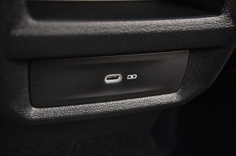 Volkswagen Taos Vehicle Image 23