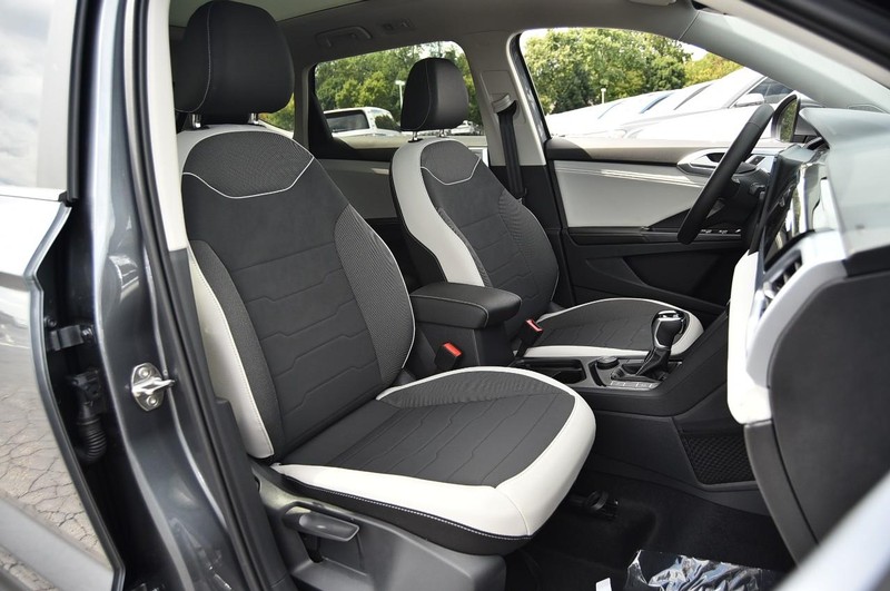 Volkswagen Taos Vehicle Image 20