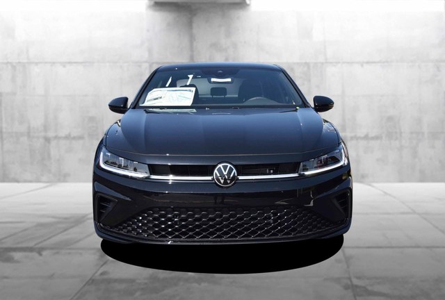 Volkswagen Jetta Vehicle Image 04