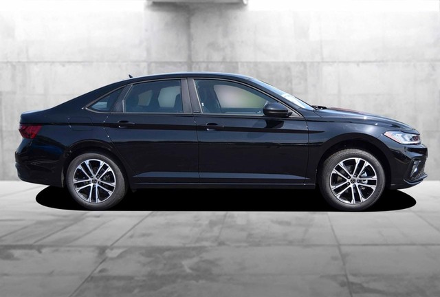 Volkswagen Jetta Vehicle Image 05