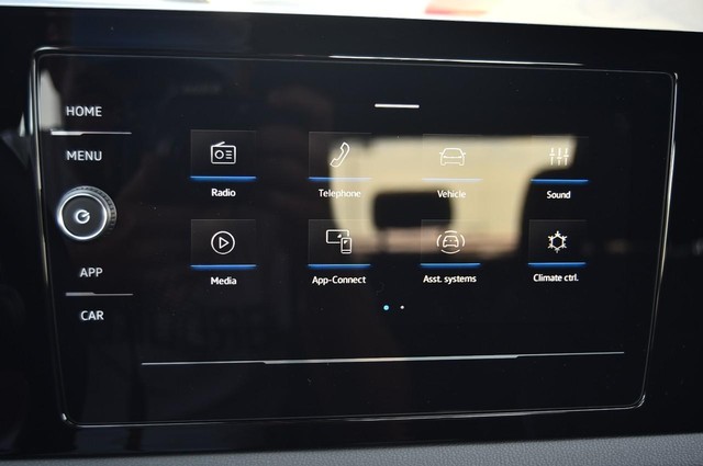 Volkswagen Jetta Vehicle Image 14