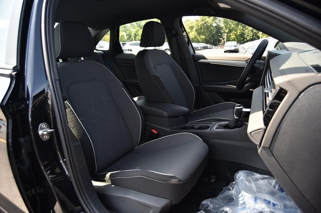 Volkswagen Jetta Vehicle Image 20