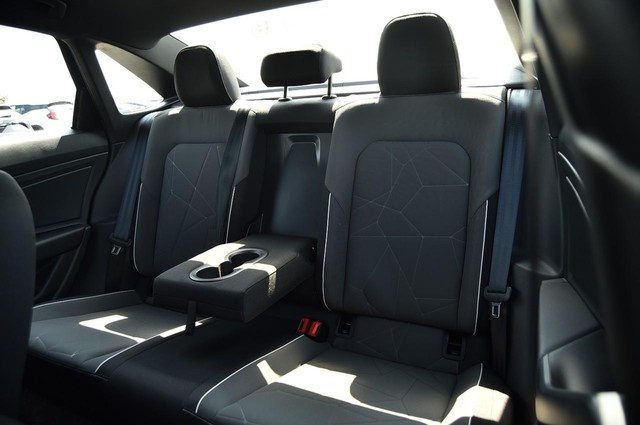 Volkswagen Jetta Vehicle Image 21