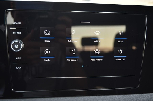 Volkswagen Jetta Vehicle Image 14