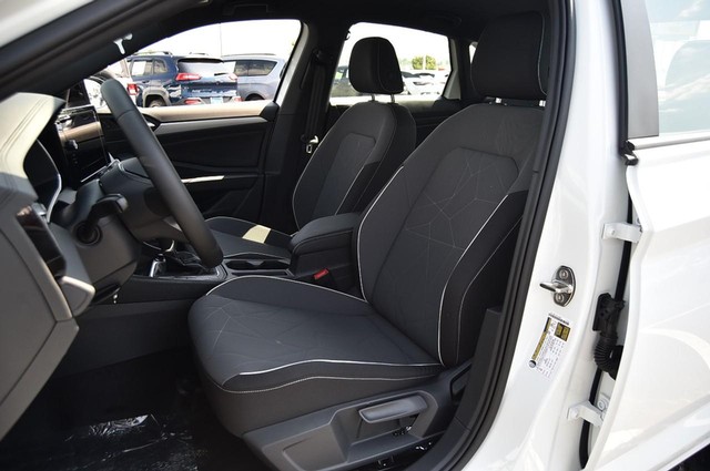 Volkswagen Jetta Vehicle Image 19