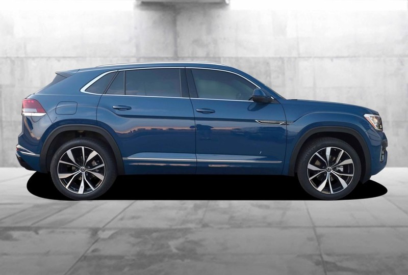 Volkswagen Atlas Cross Sport Vehicle Image 05