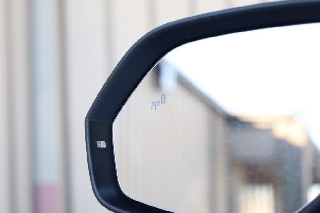 Volkswagen Atlas Vehicle Full-screen Gallery Image 25