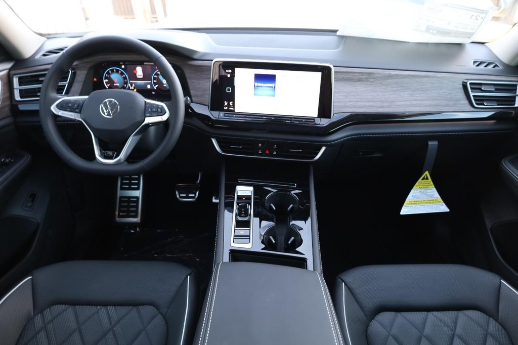 Volkswagen Atlas Vehicle Full-screen Gallery Image 28