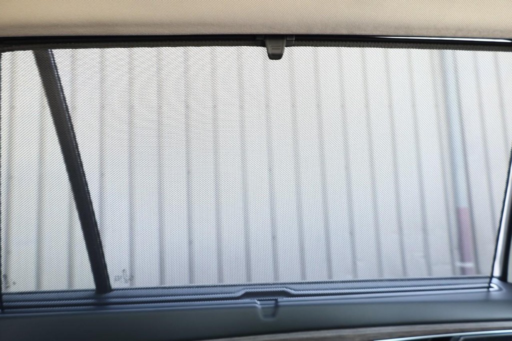 Volkswagen Atlas Vehicle Full-screen Gallery Image 30