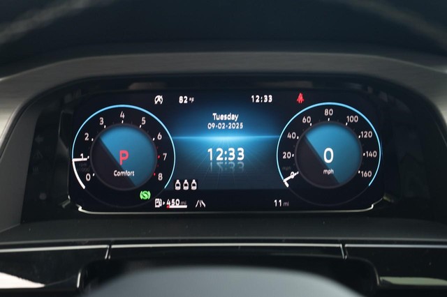 Volkswagen Atlas Cross Sport Vehicle Image 11