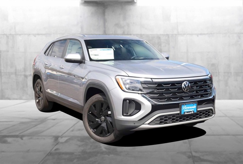 Volkswagen Atlas Cross Sport Vehicle Image 02