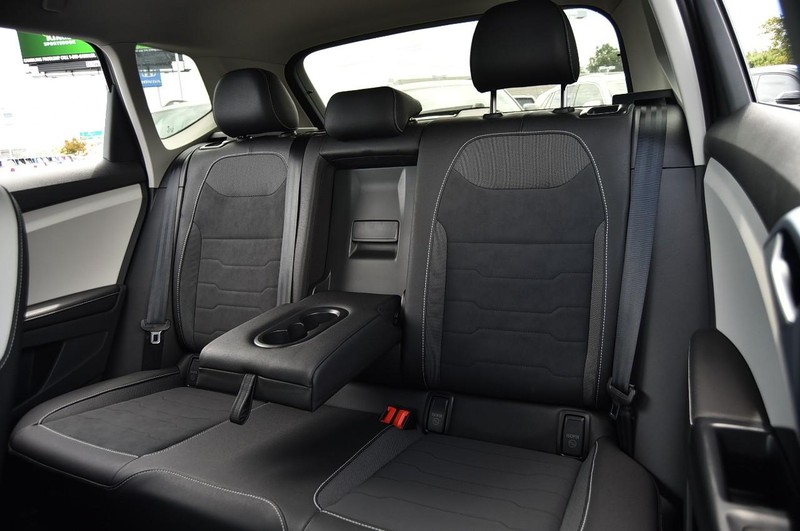 Volkswagen Taos Vehicle Image 21