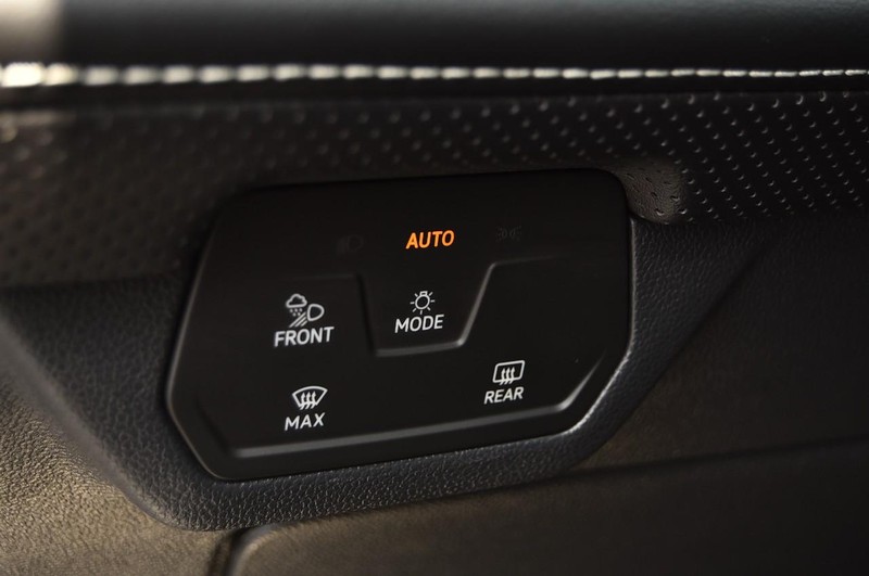 Volkswagen Atlas Vehicle Image 11
