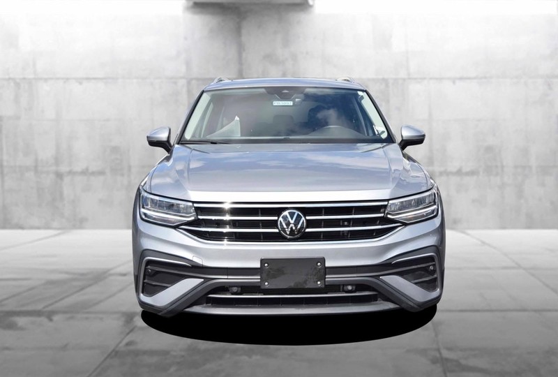 Volkswagen Tiguan Vehicle Image 04