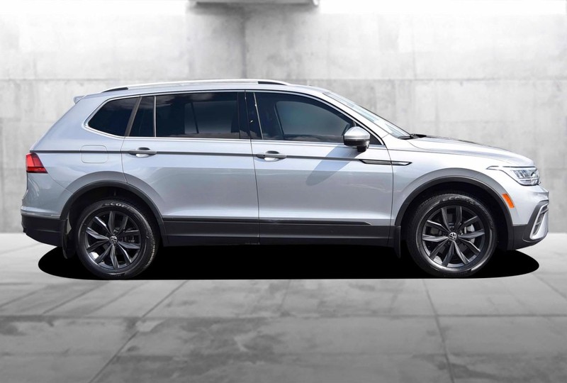 Volkswagen Tiguan Vehicle Image 05