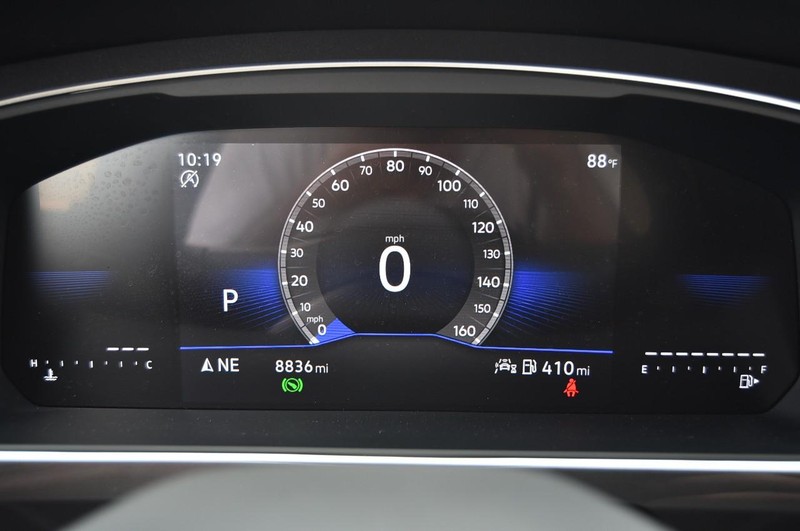 Volkswagen Tiguan Vehicle Image 12