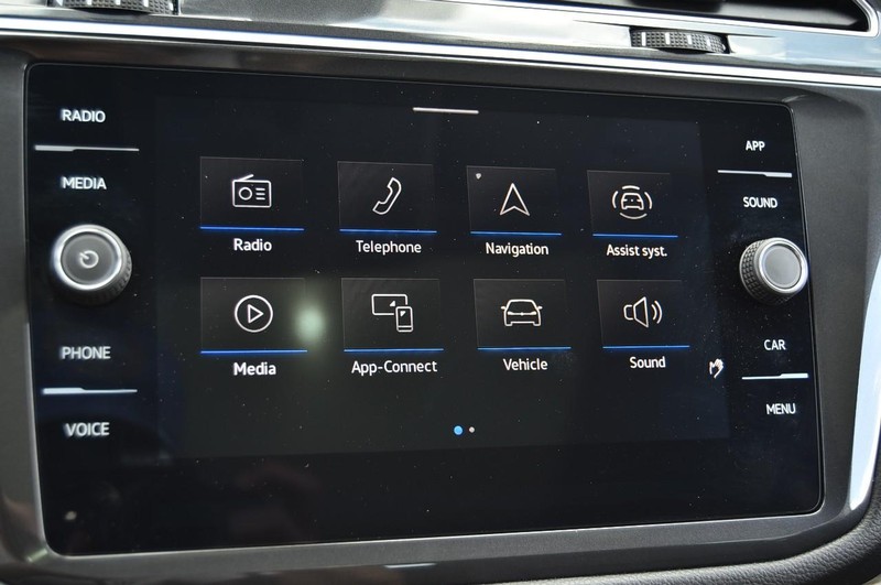 Volkswagen Tiguan Vehicle Image 14