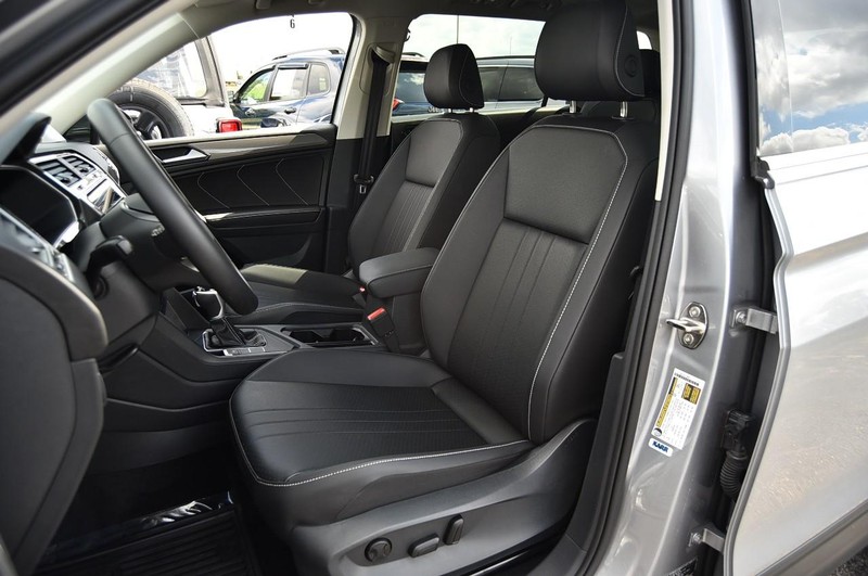 Volkswagen Tiguan Vehicle Image 19